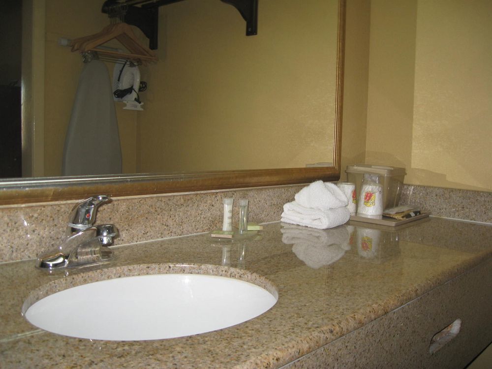 Super 8 By Wyndham Macon West Motel Luaran gambar